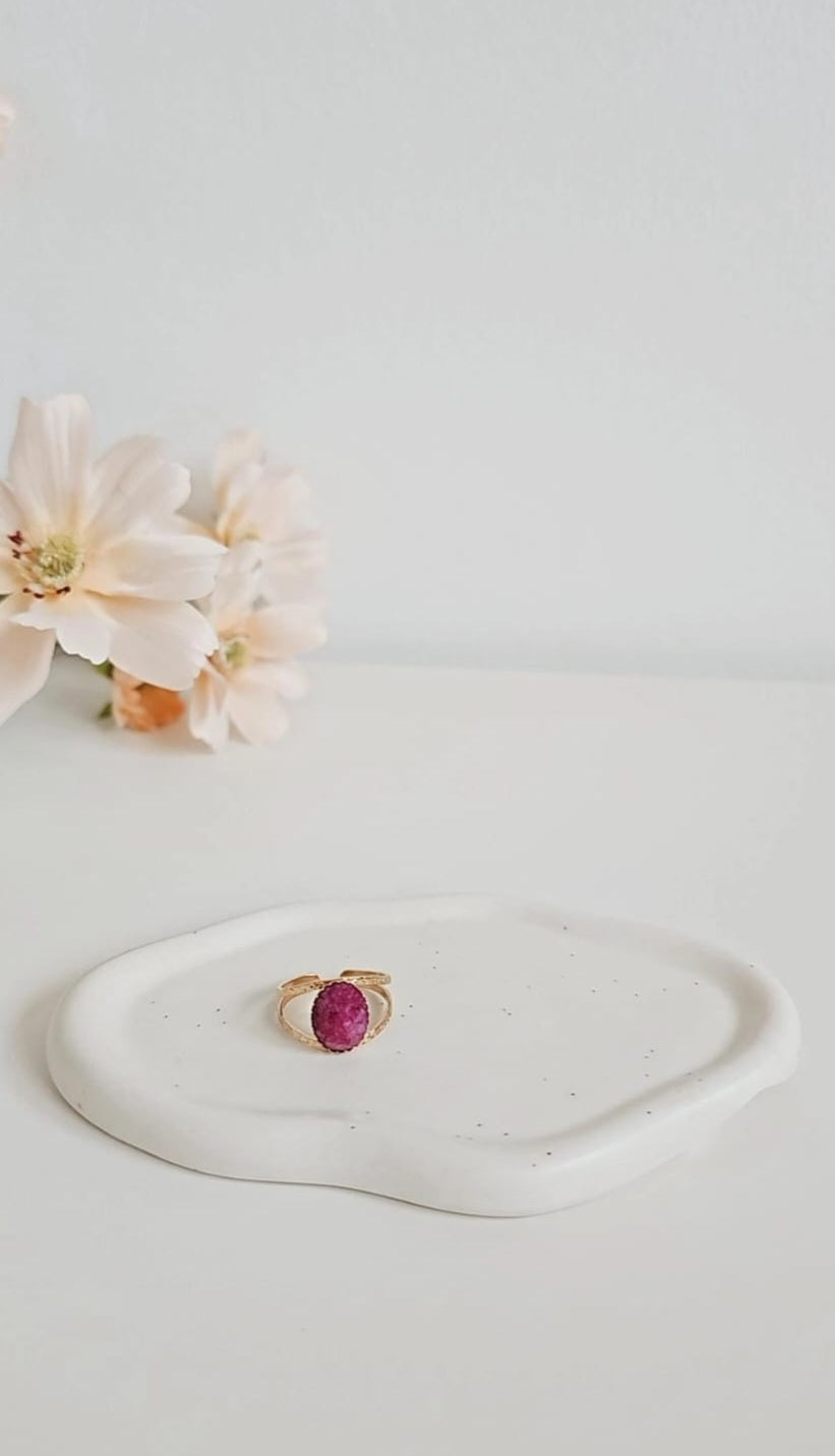 Ring stone